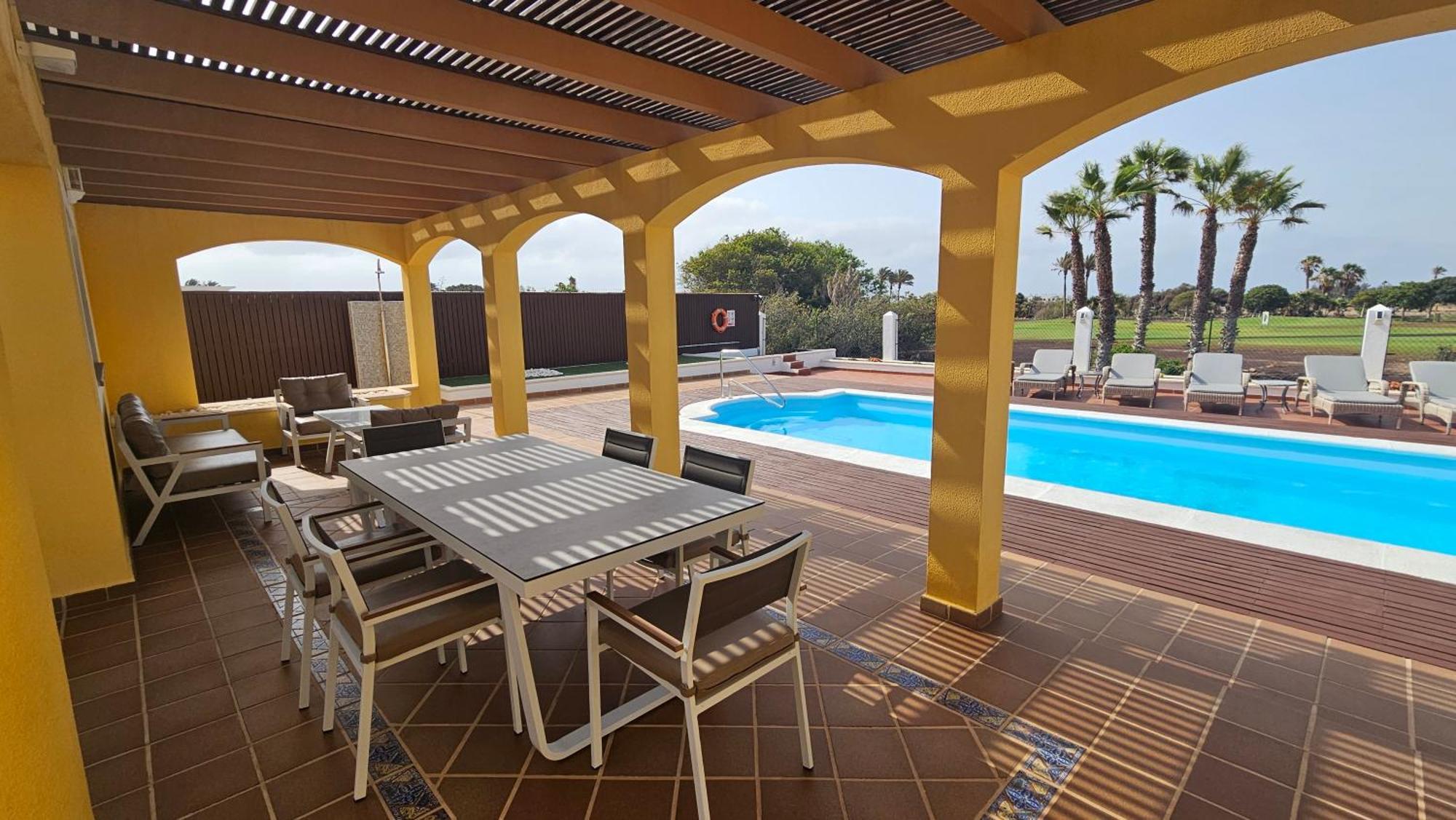 Villa Bonita On Golf In El Descanso ,Caleta Fuste-Fuerteventura 科斯塔卡莱塔 外观 照片