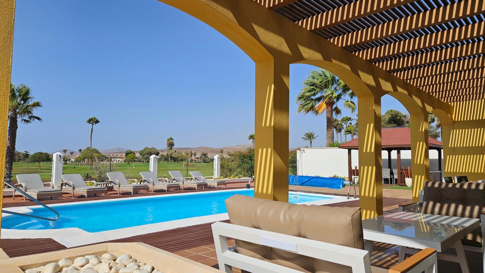 Villa Bonita On Golf In El Descanso ,Caleta Fuste-Fuerteventura 科斯塔卡莱塔 外观 照片